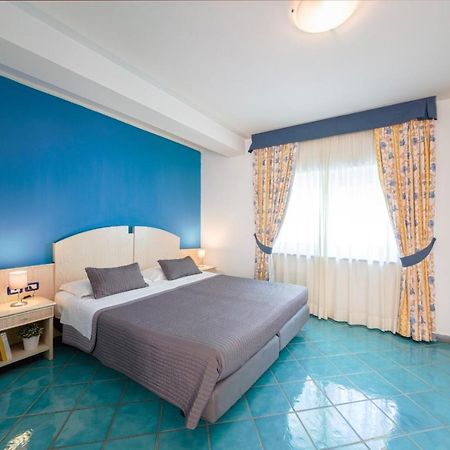 Agave Hotel يوتْسْوولْ المظهر الخارجي الصورة