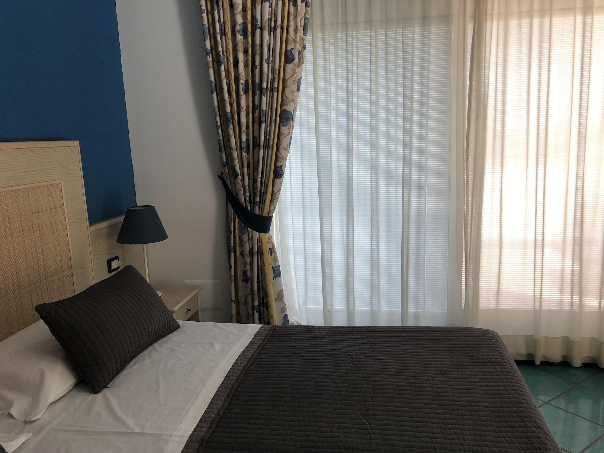 Agave Hotel يوتْسْوولْ المظهر الخارجي الصورة
